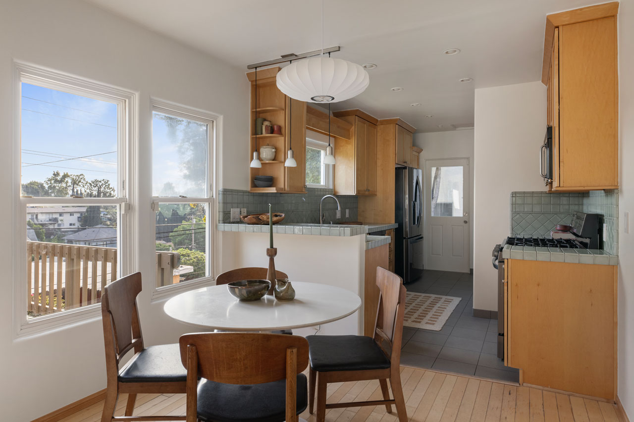 2615 Silver Ridge Ave Silver Lake home for sale Tracy Do Real Estate