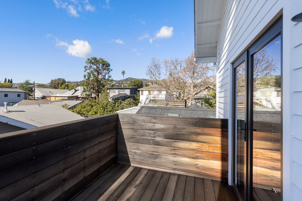 4525 Melbourne Ave Los Feliz home for lease Tracy Do Real Estate