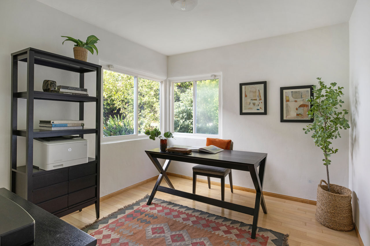 2615 Silver Ridge Ave Silver Lake home for sale Tracy Do Real Estate