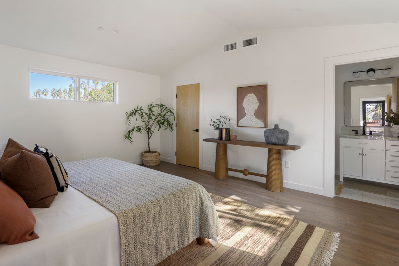 2414 Reservoir St Silver Lake Home for Sale Tracy Do Real Estate