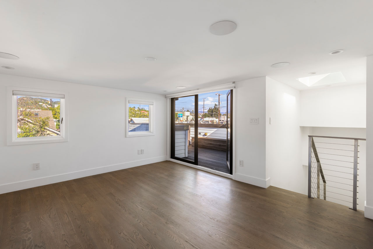 4525 Melbourne Ave Los Feliz home for lease Tracy Do Real Estate