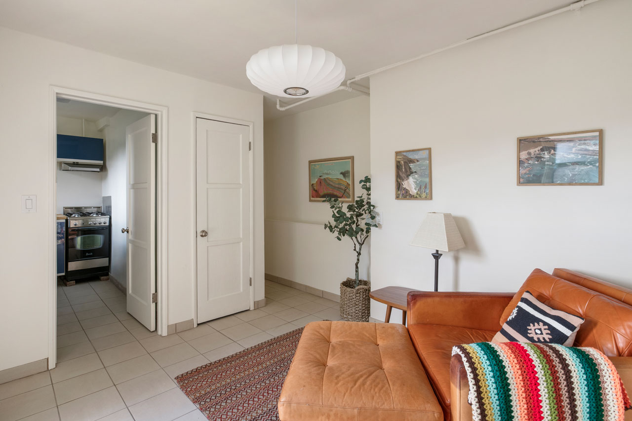 2615 Silver Ridge Ave Silver Lake home for sale Tracy Do Real Estate