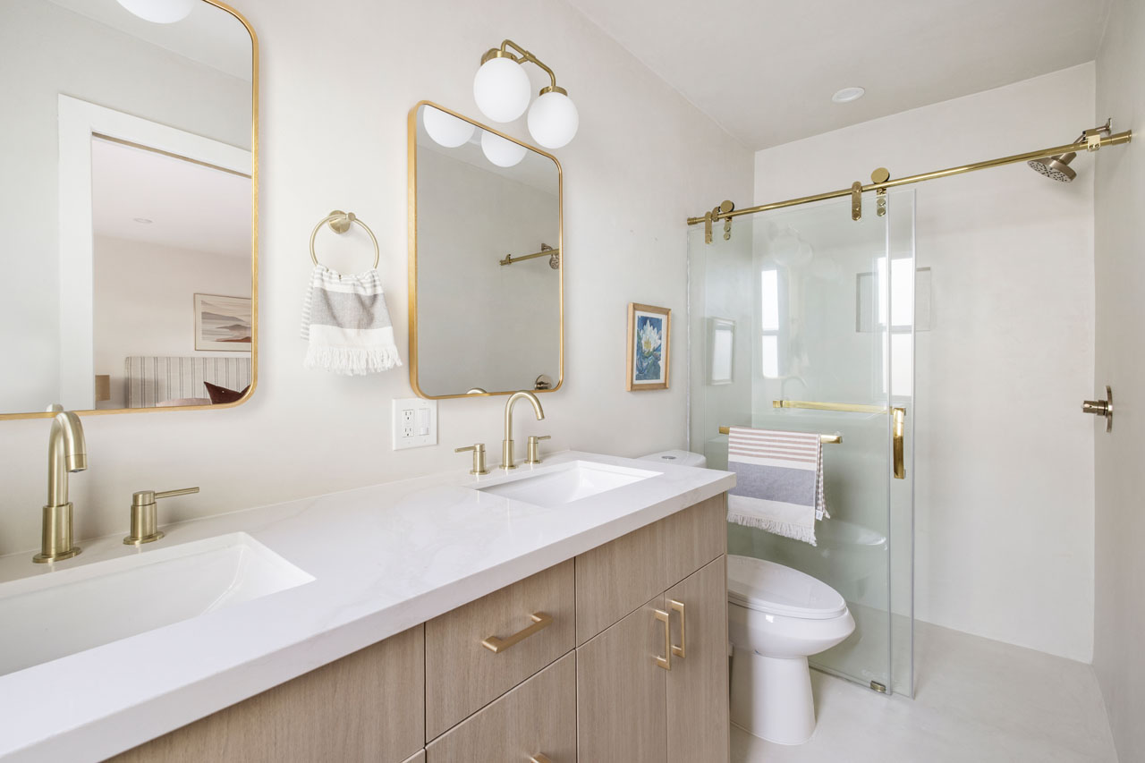 1506 N Benton Way Silver Lake Home for Sale Tracy Do Real Estate