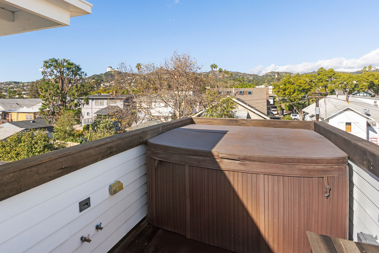 4525 Melbourne Ave Los Feliz home for lease Tracy Do Real Estate