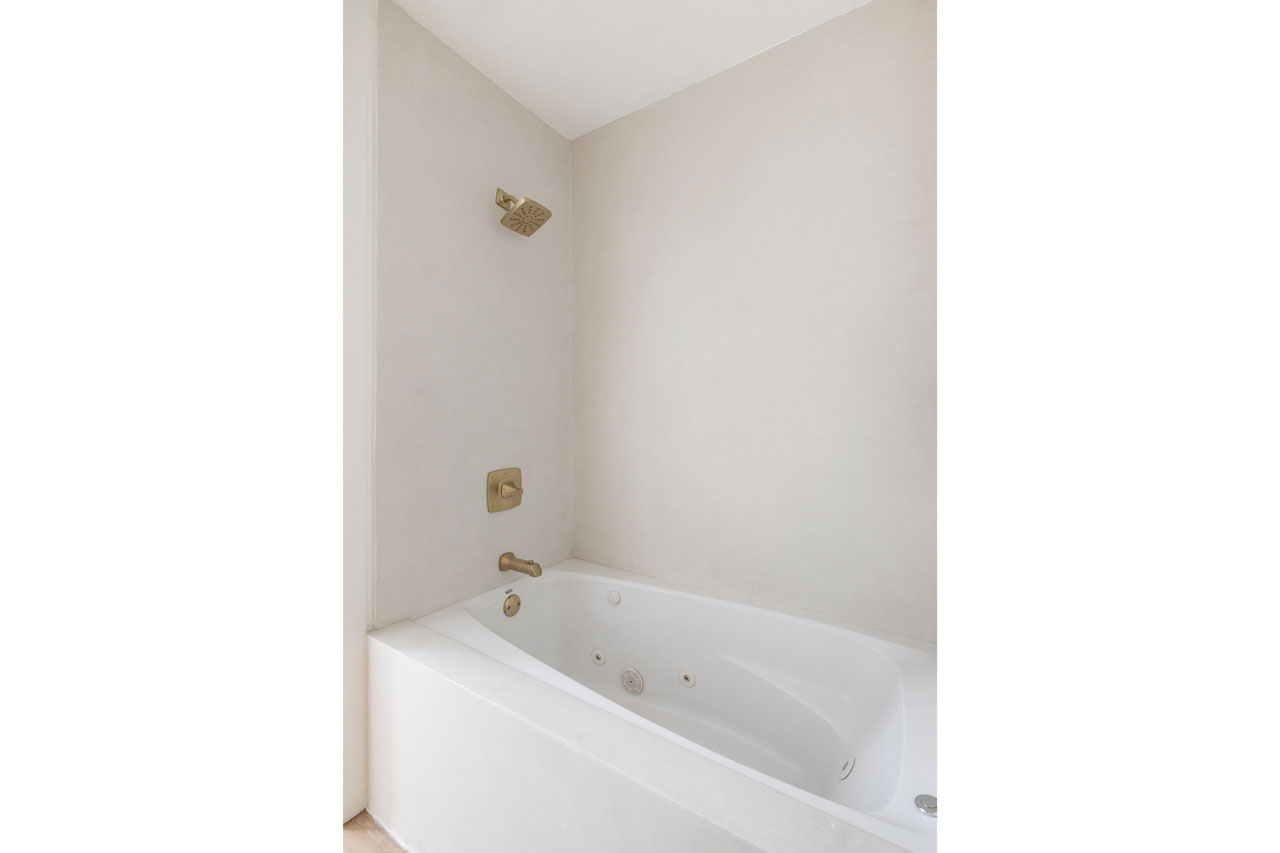 1506 N Benton Way Silver Lake Home for Sale Tracy Do Real Estate