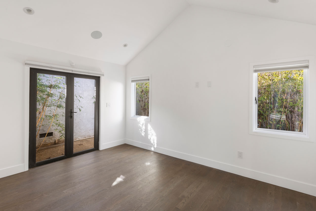 4525 Melbourne Ave Los Feliz home for lease Tracy Do Real Estate