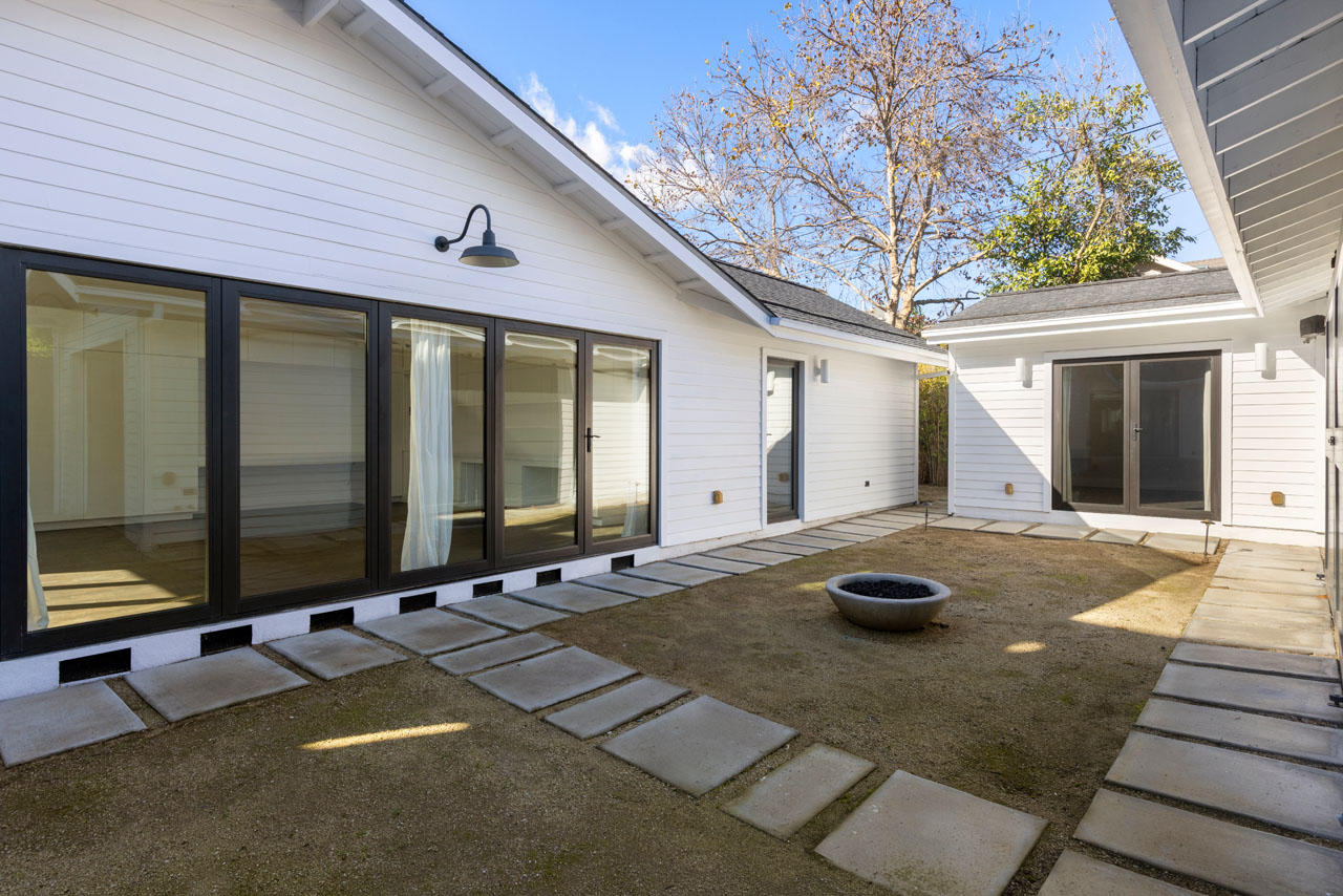 4525 Melbourne Ave Los Feliz home for lease Tracy Do Real Estate