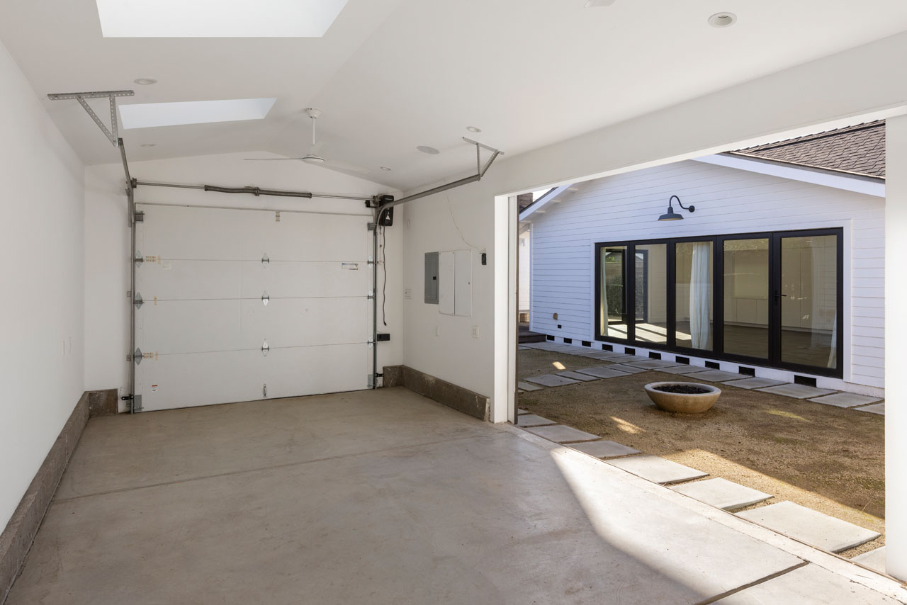 4525 Melbourne Ave Los Feliz home for lease Tracy Do Real Estate