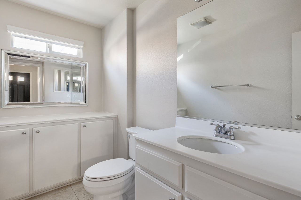 6840 De Celis Pl #25 Van Nuys Home for Sale Tracy Do Real Estate