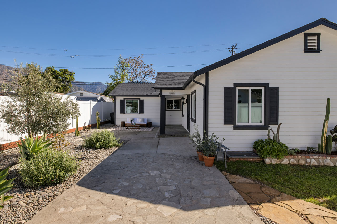 2130 El Sereno Ave Altadena Home with ADU for sale Tracy Do Real Estate