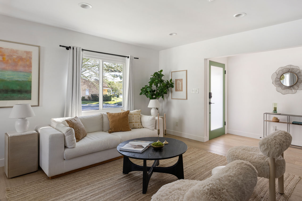 2589 El Sol Ave Altadena home for Sale Tracy Do Real Estate