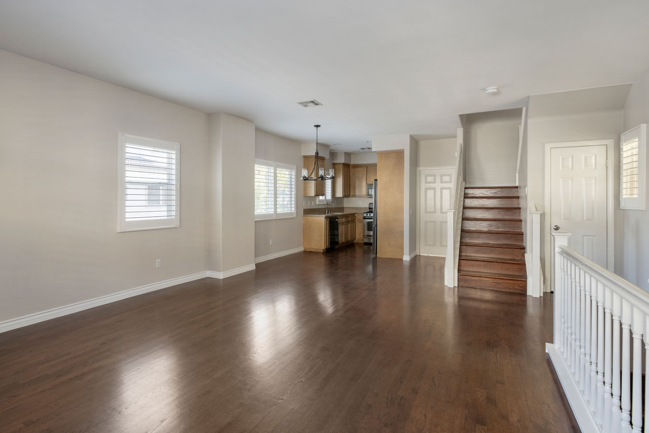 6840 De Celis Pl #25 Van Nuys Home for Sale Tracy Do Real Estate