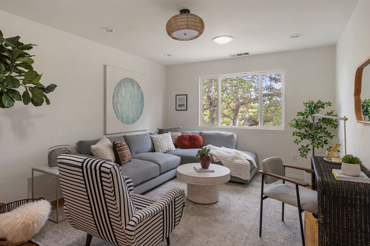 2342 Lake View Ave Silver Lake home for Sale Tracy Do Real Estate