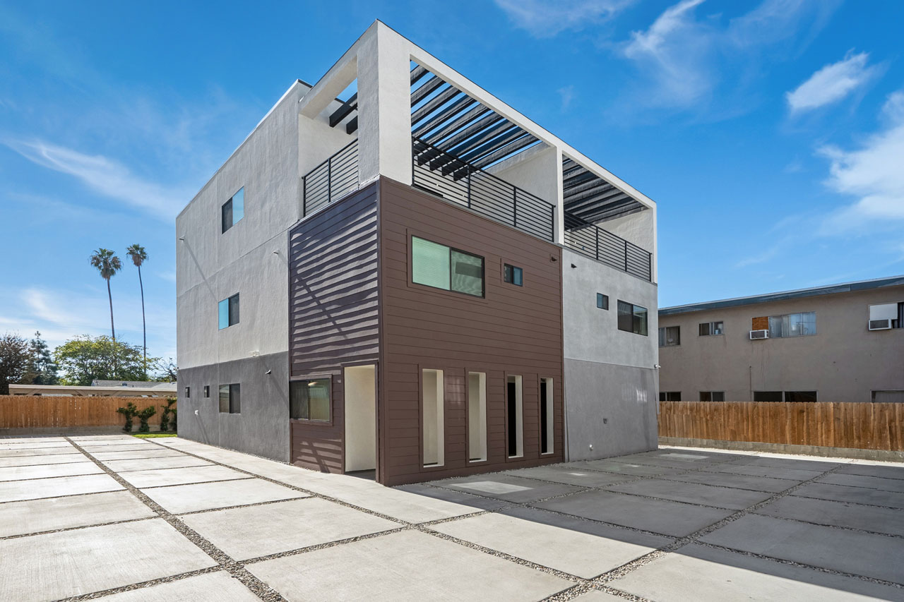 14802 Vanowen St Van Nuys Townhouse for Lease Tracy Do Real Estate