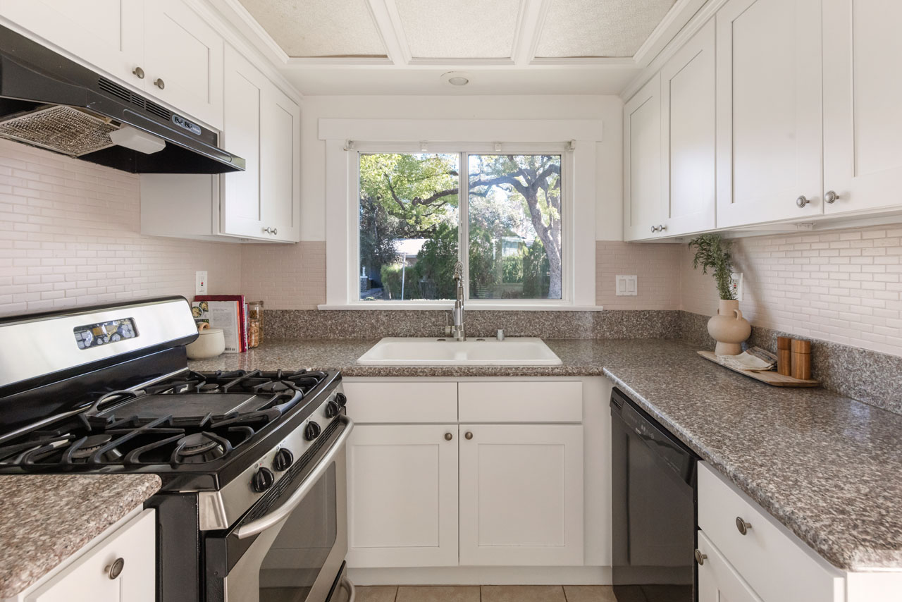 1006 E Orange Grove Blvd Pasadena Bungalow for Sale Tracy Do Real Estate