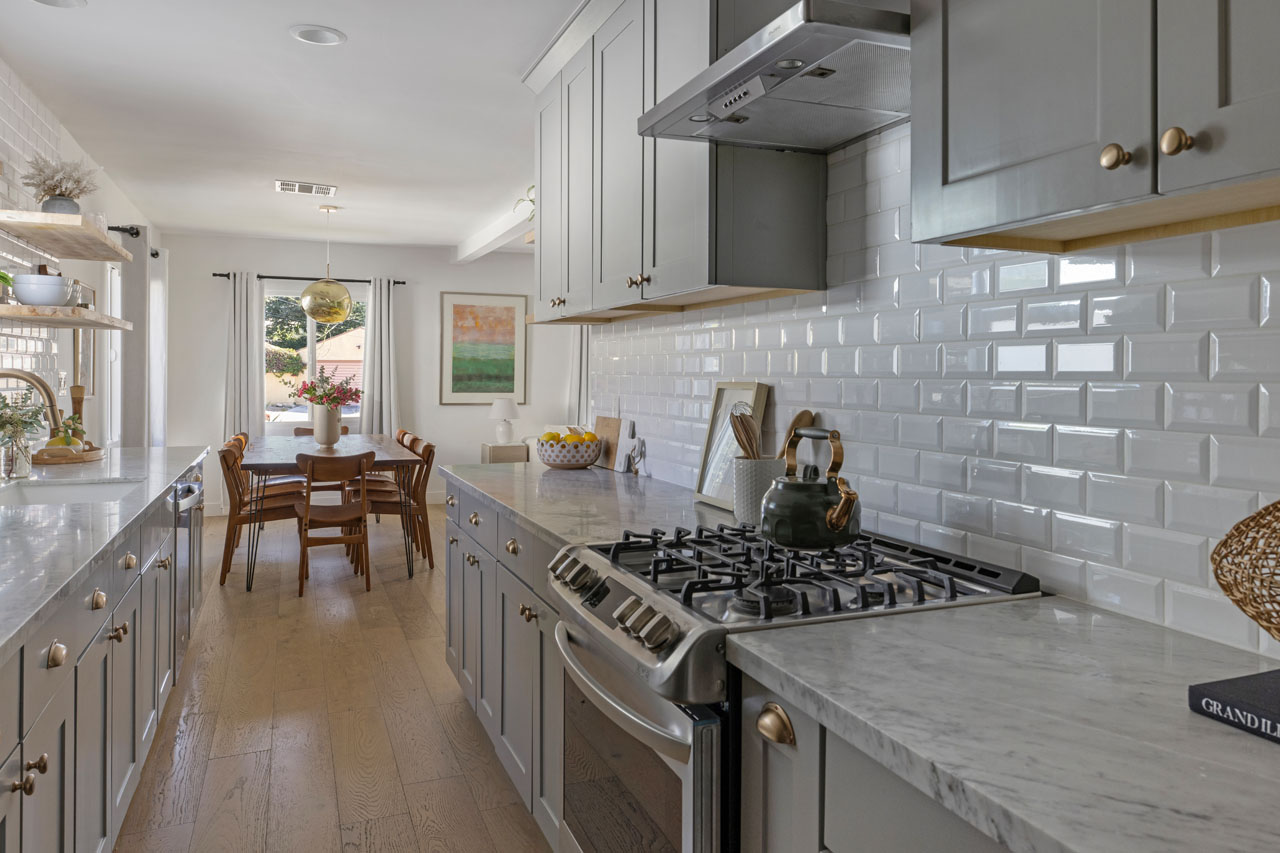 2589 El Sol Ave Altadena home for Sale Tracy Do Real Estate