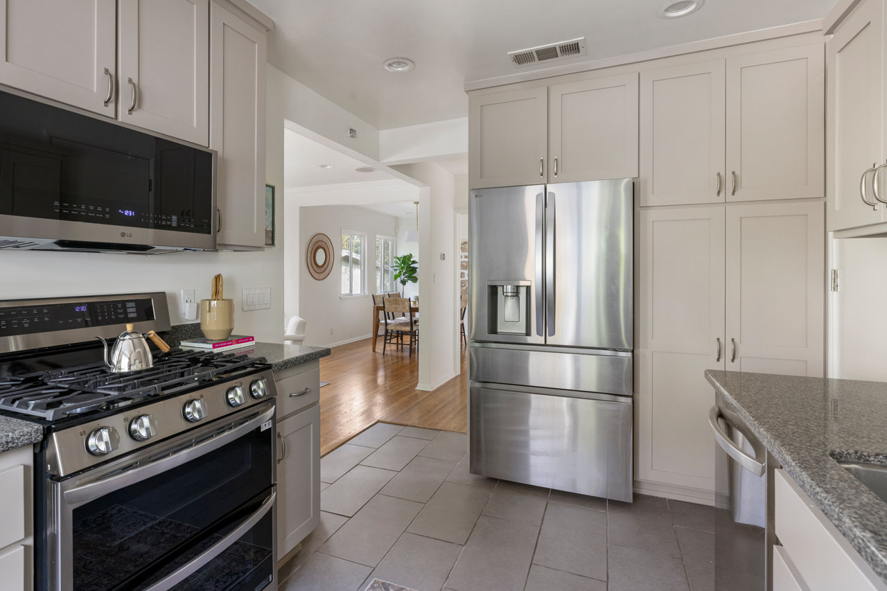 2342 Lake View Ave Silver Lake home for Sale Tracy Do Real Estate