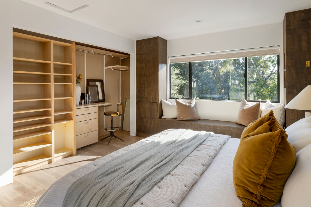 2274 Cove Ave Silver Lake Home for Sale Tracy Do Real Estate