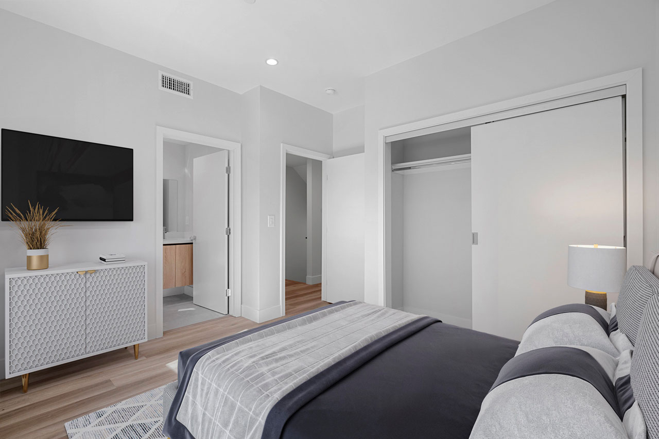 14802 Vanowen St Van Nuys Townhouse for Lease Tracy Do Real Estate