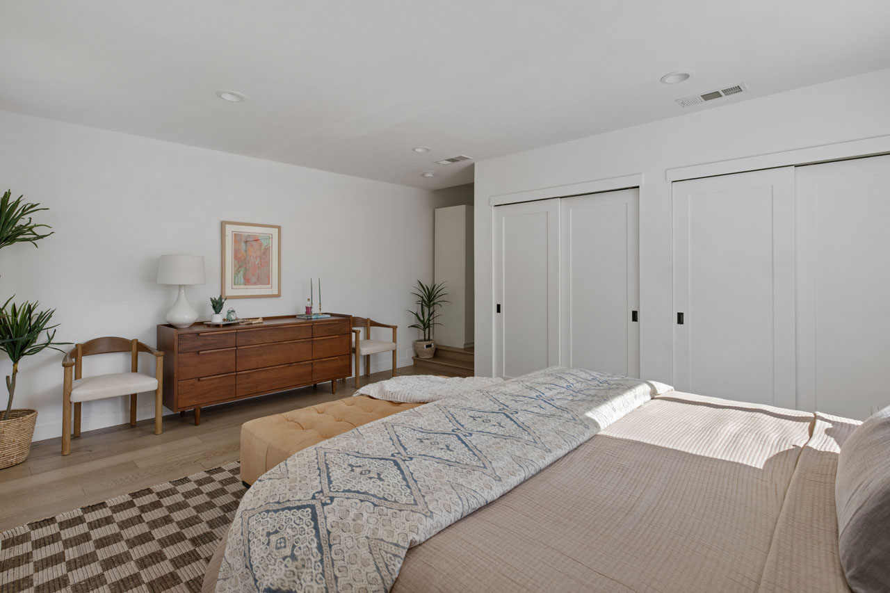 2589 El Sol Ave Altadena home for Sale Tracy Do Real Estate