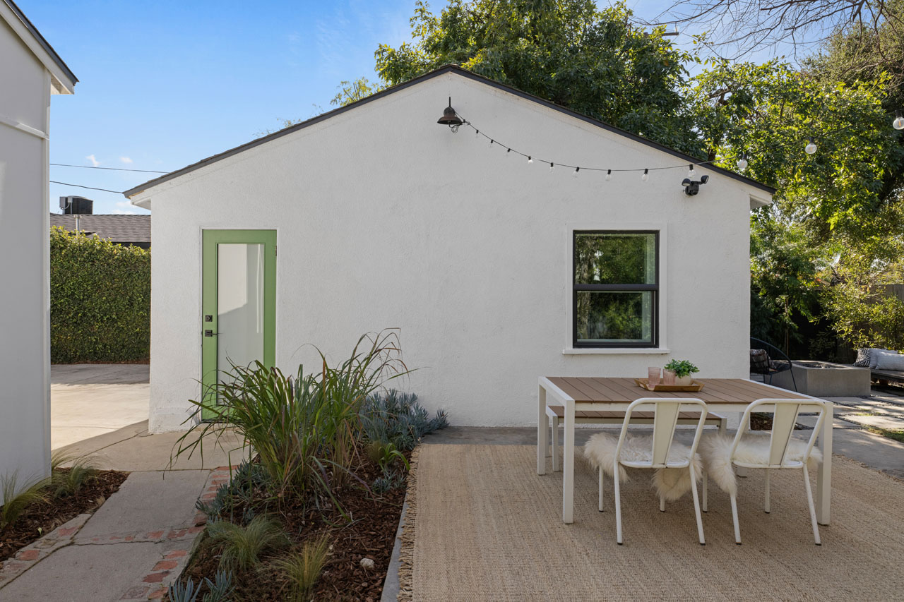 2589 El Sol Ave Altadena home for Sale Tracy Do Real Estate