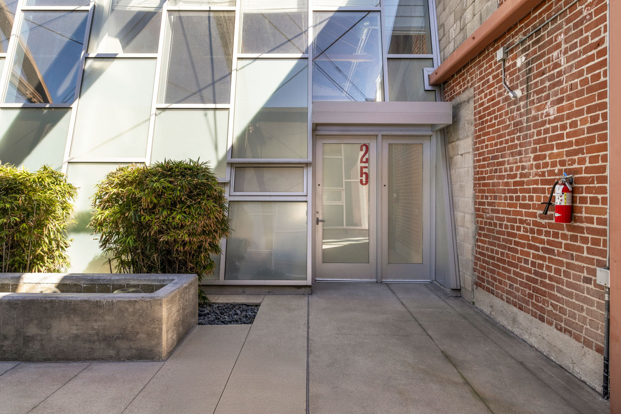 130 S Hewitt St #25 Arts District loft for sale Tracy Do Real Estate