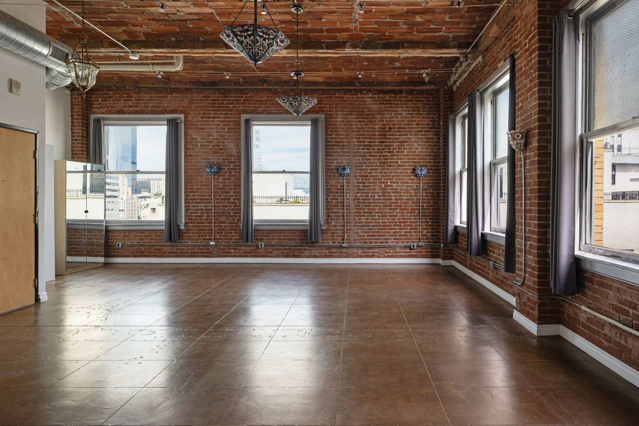 215 W 7th St #1302 DTLA Bartlett Building Loft for Sale Tracy Do Real Estate