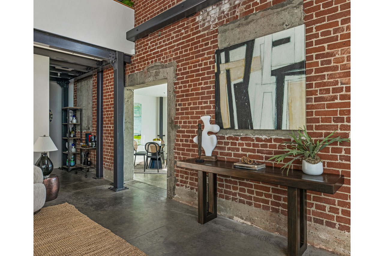 130 S Hewitt St #25 Arts District loft for sale Tracy Do Real Estate
