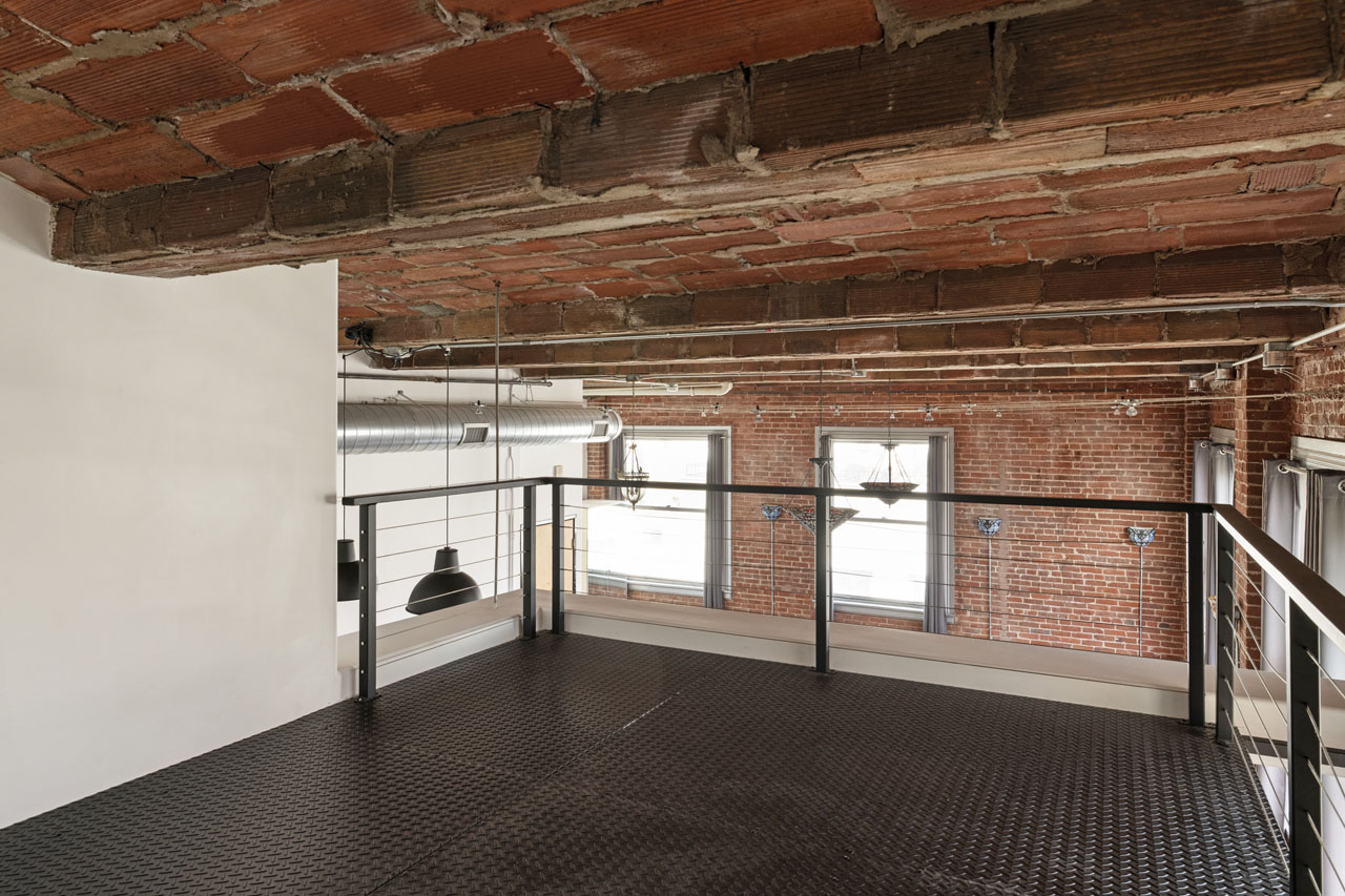 215 W 7th St #1302 DTLA Bartlett Building Loft for Sale Tracy Do Real Estate