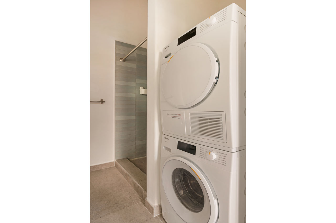 215 W 7th St #1302 DTLA Bartlett Building Loft for Sale Tracy Do Real Estate