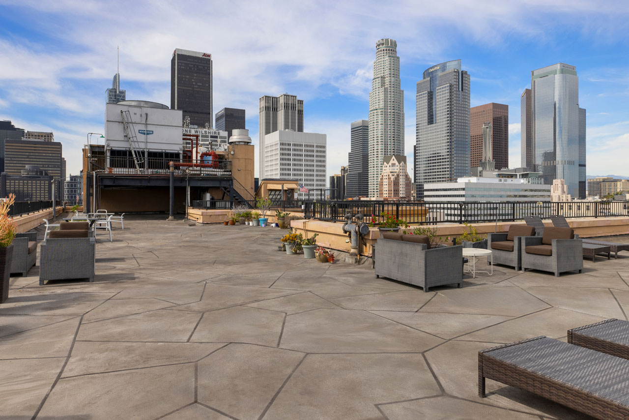215 W 7th St #1302 DTLA Bartlett Building Loft for Sale Tracy Do Real Estate