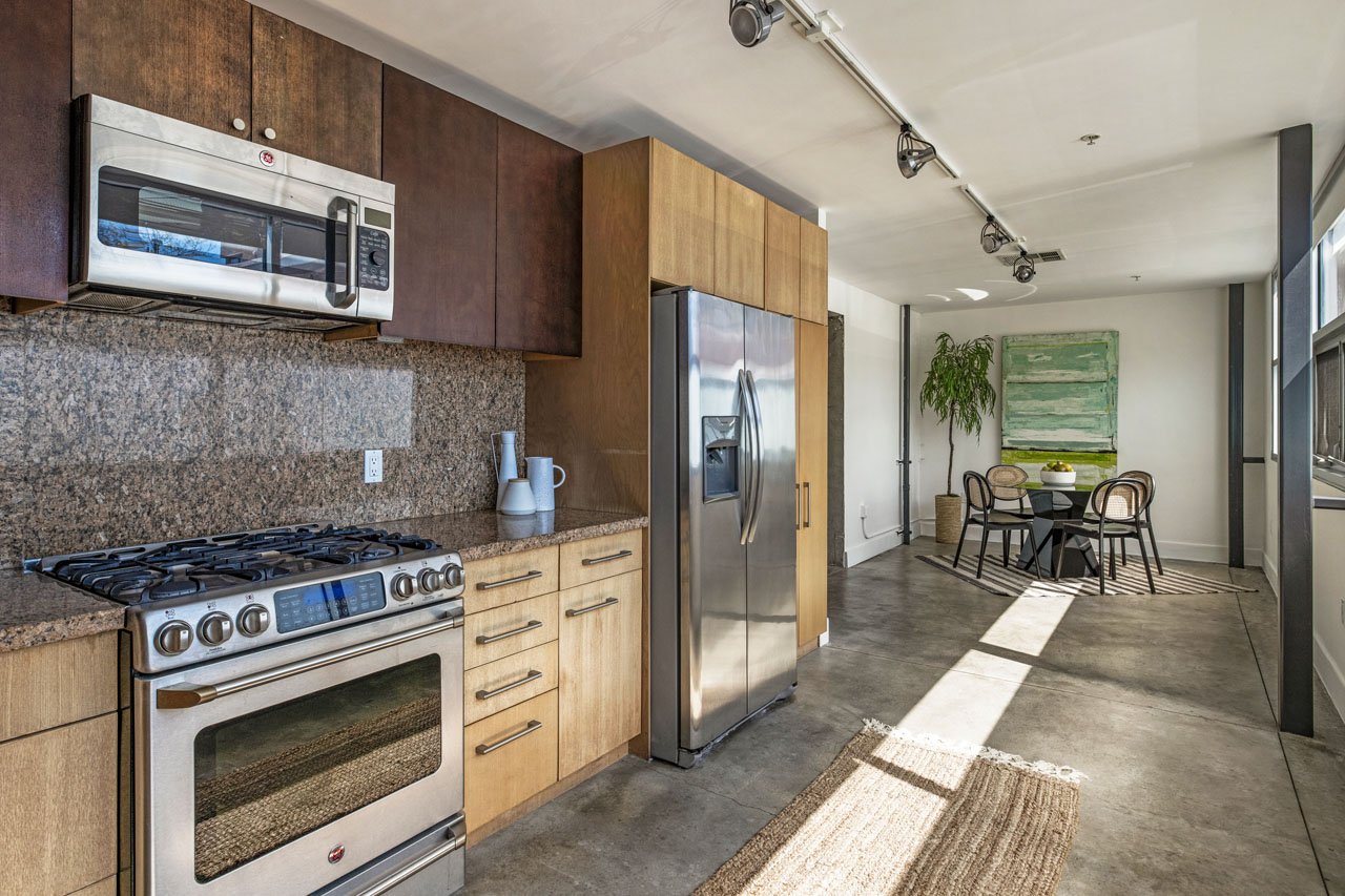130 S Hewitt St #25 Arts District loft for sale Tracy Do Real Estate