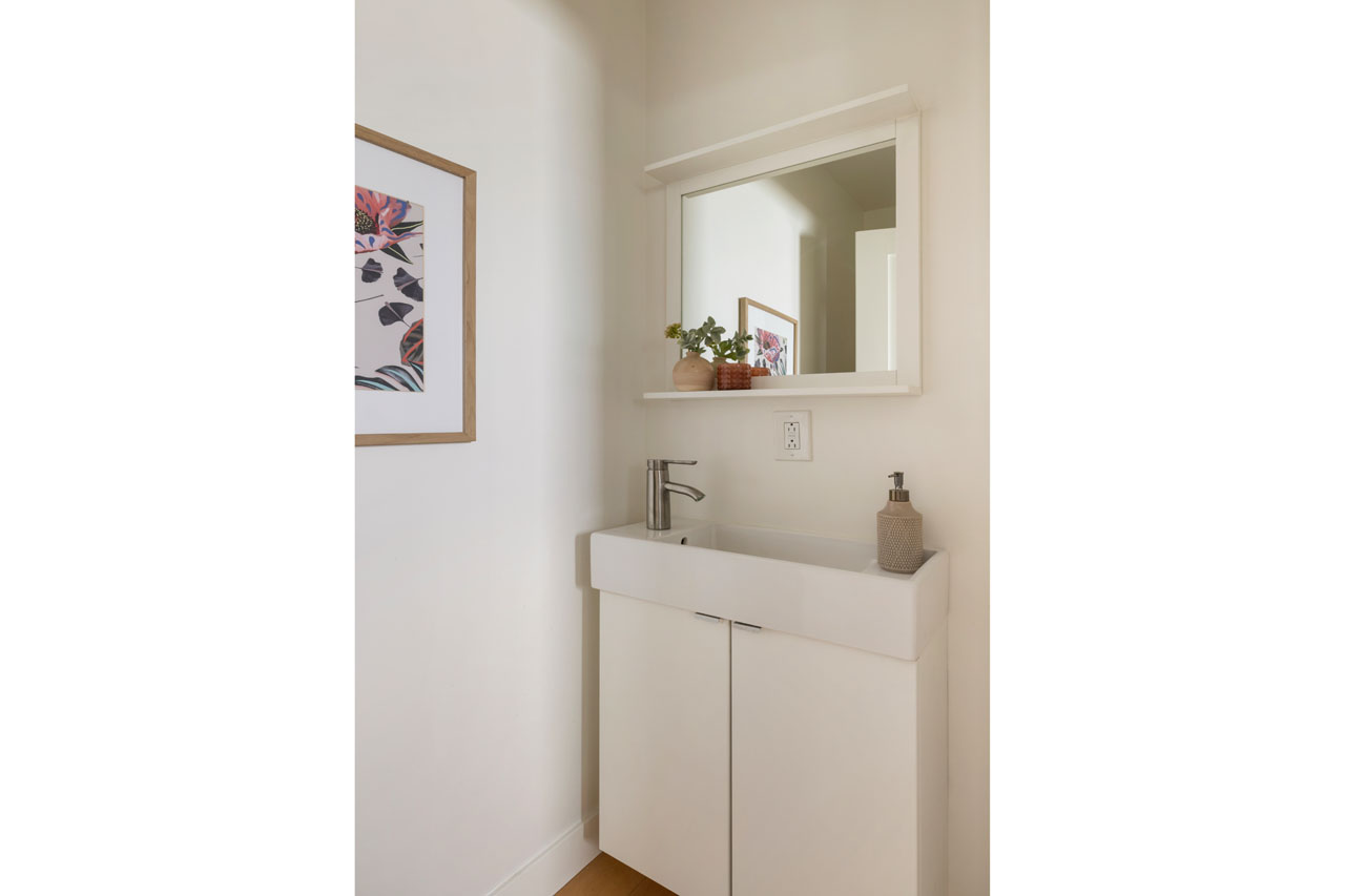 2822 & 2824 Johnston St Lincoln Heights Duplex for Sale Tracy Do Real Estate