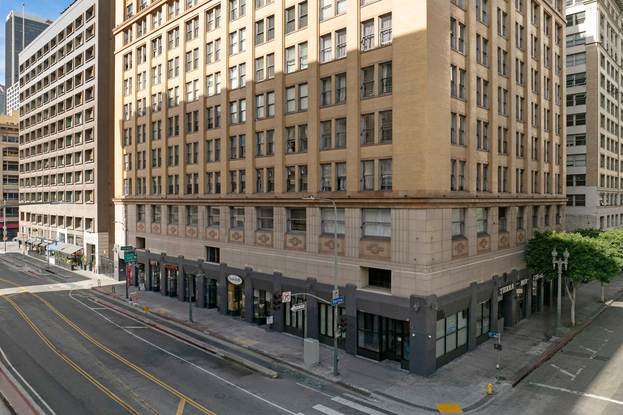 215 W 7th St #1302 DTLA Bartlett Building Loft for Sale Tracy Do Real Estate