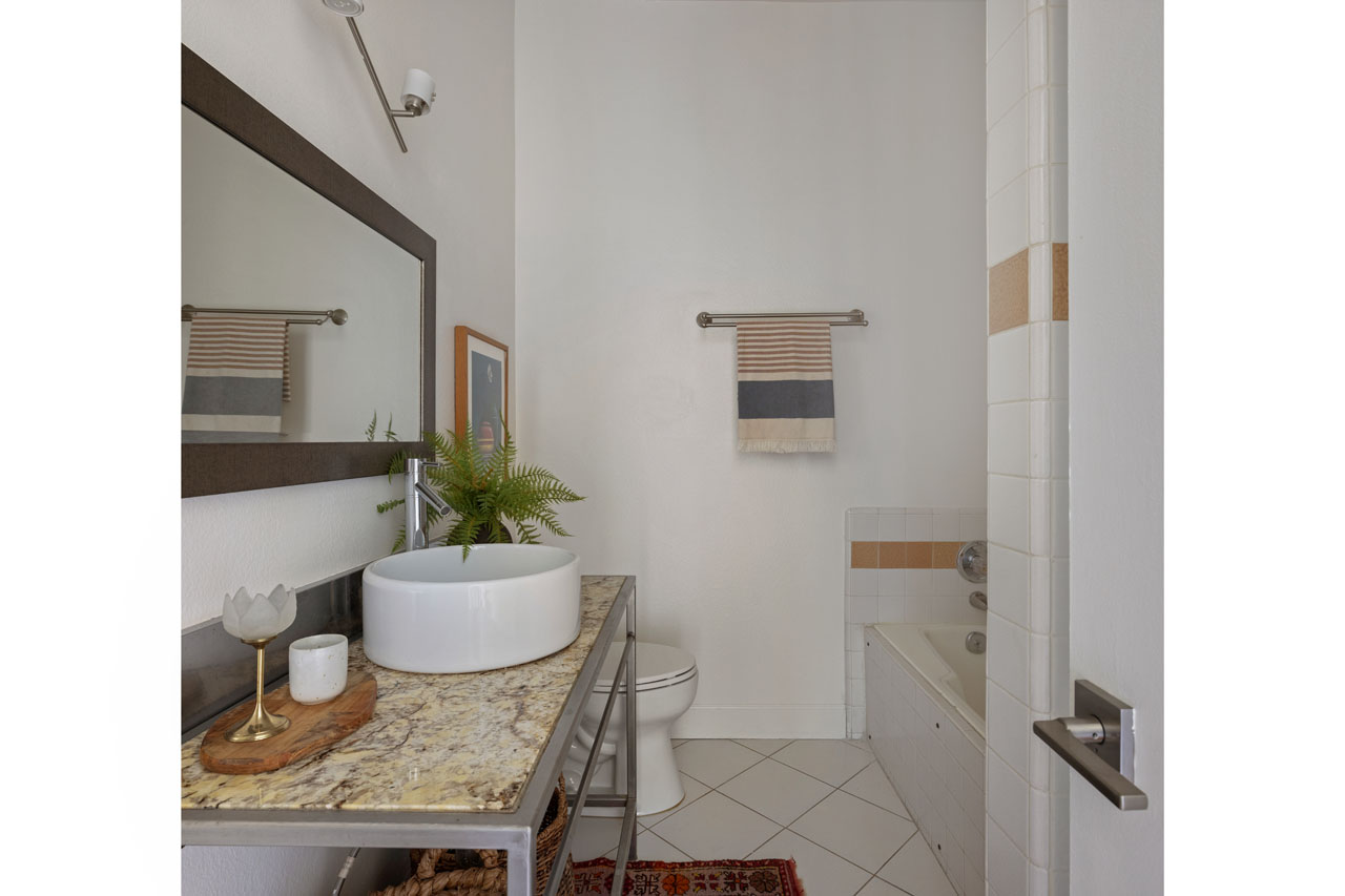 1271 Stoner Ave #205 West LA Sawtelle Condo for Sale Tracy Do Real Estate