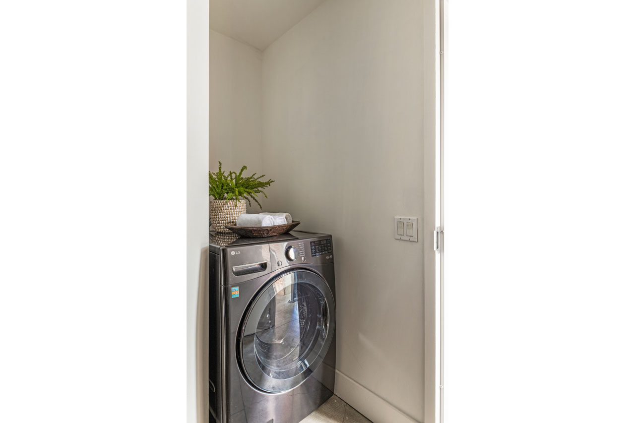 130 S Hewitt St #25 Arts District loft for sale Tracy Do Real Estate