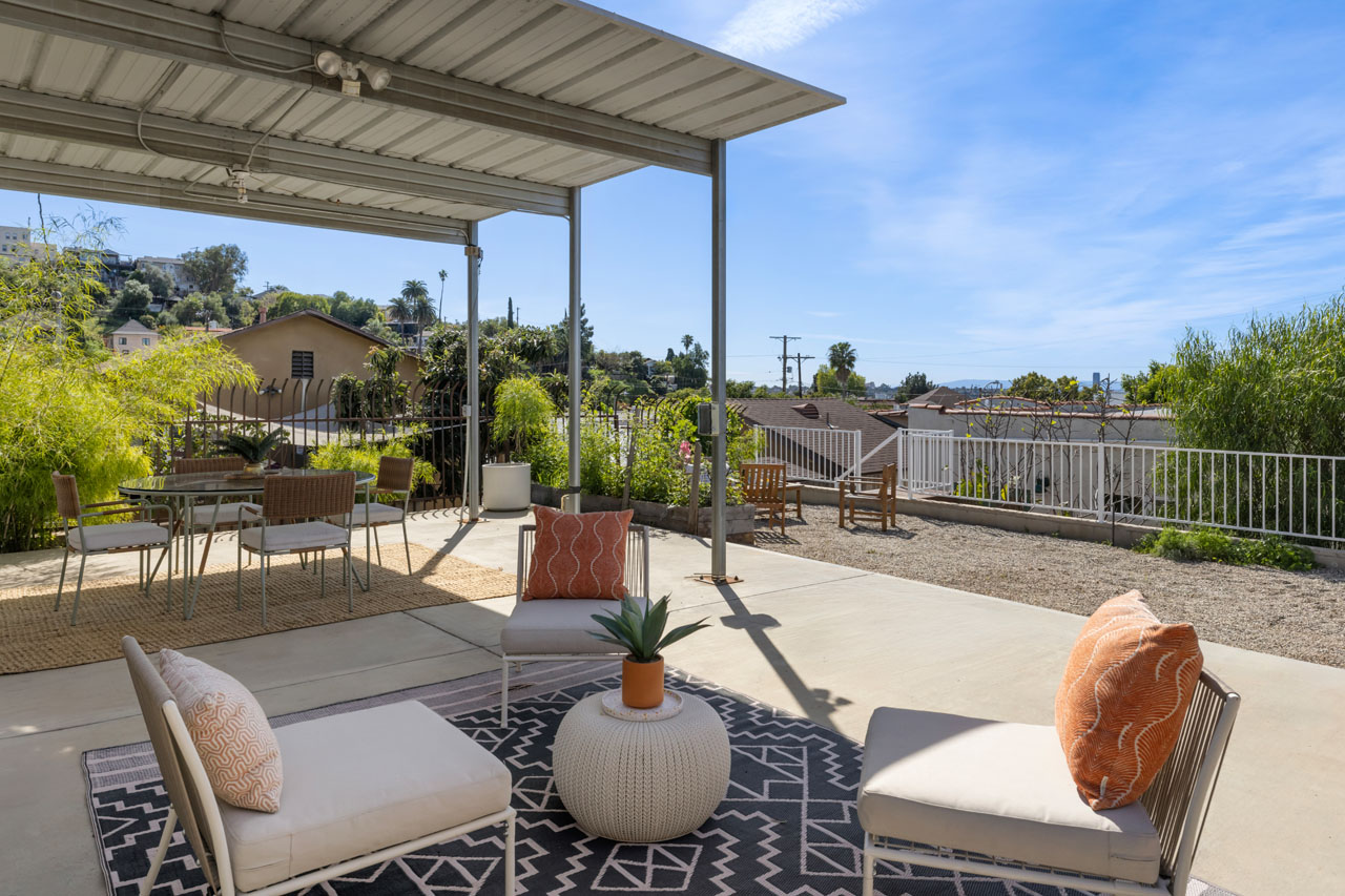 2822 & 2824 Johnston St Lincoln Heights Duplex for Sale Tracy Do Real Estate