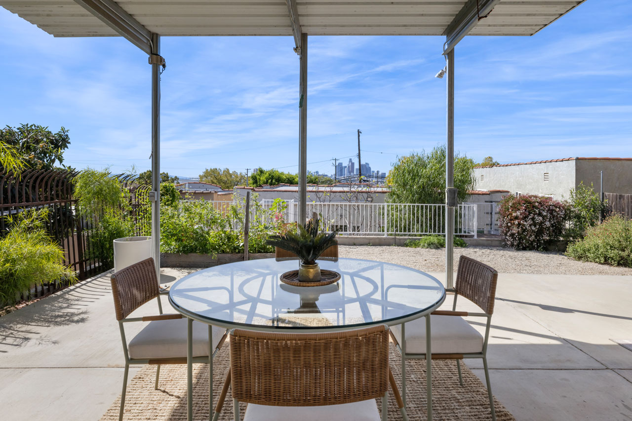 2822 & 2824 Johnston St Lincoln Heights Duplex for Sale Tracy Do Real Estate