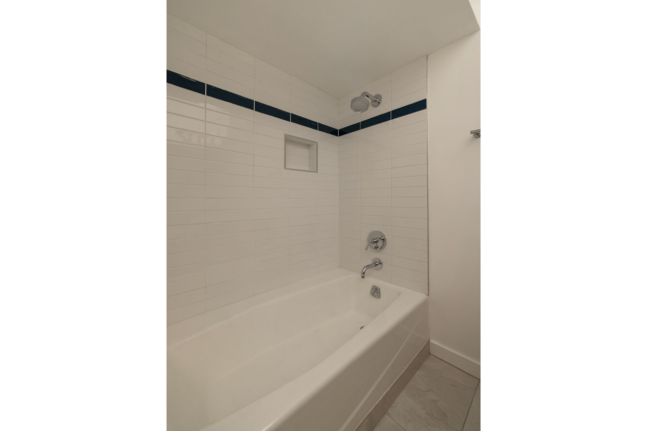 2330 & 2332 Silver Ridge Ave Silver Lake duplex for sale Tracy Do Real Estate