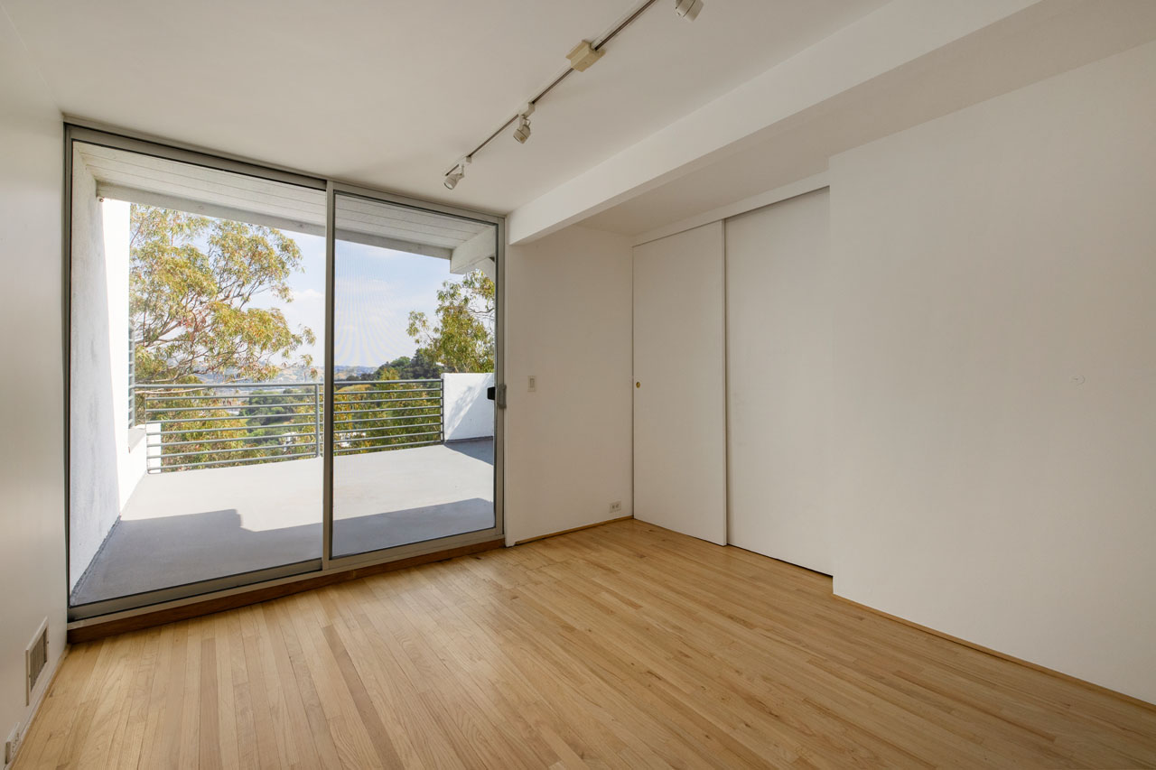 2330 & 2332 Silver Ridge Ave Silver Lake duplex for sale Tracy Do Real Estate