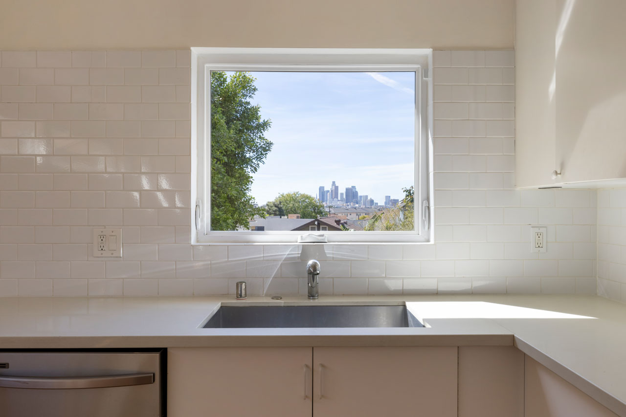 2822 & 2824 Johnston St Lincoln Heights Duplex for Sale Tracy Do Real Estate