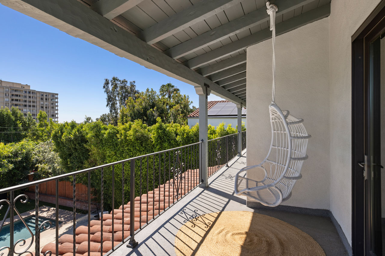 4426 Cromwell Ave Los Feliz home for sale Tracy Do Real Estate