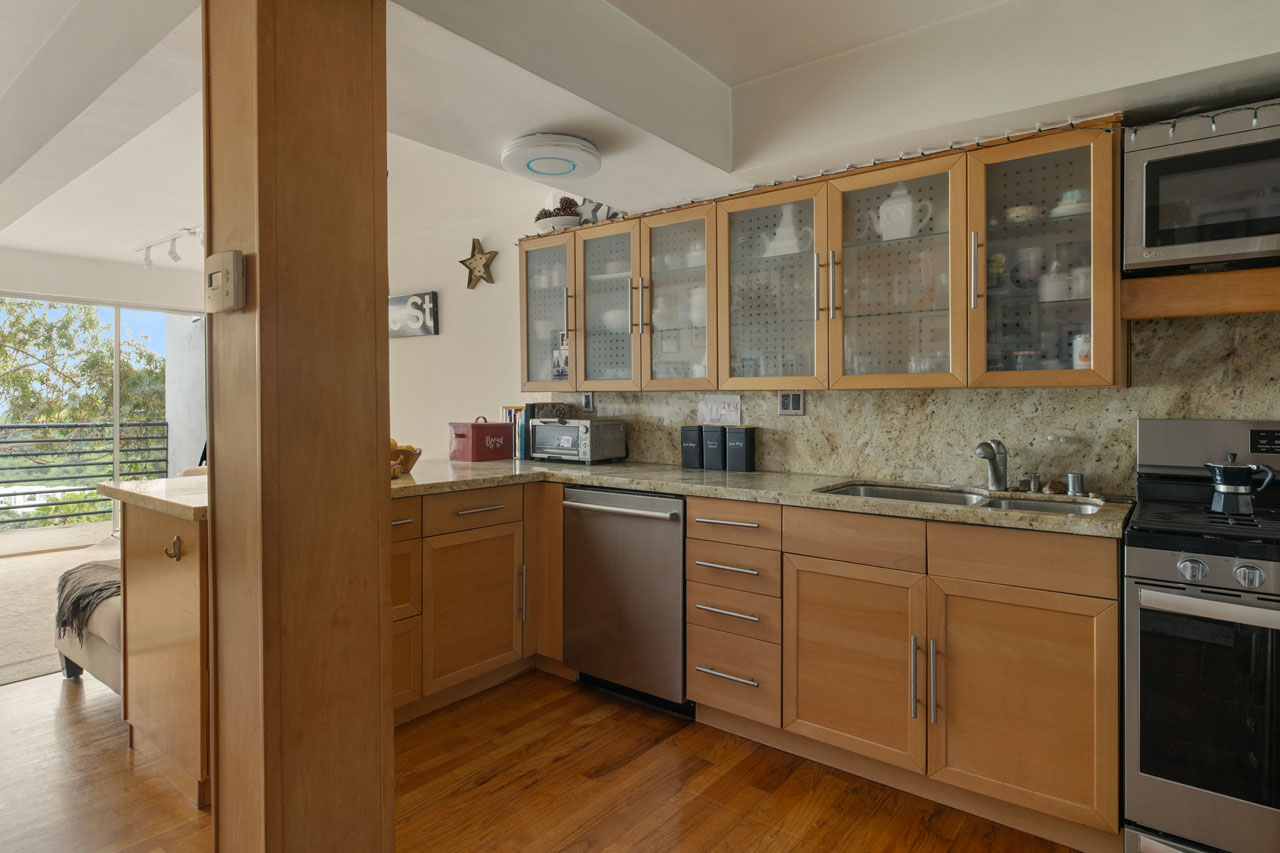 2330 & 2332 Silver Ridge Ave Silver Lake duplex for sale Tracy Do Real Estate