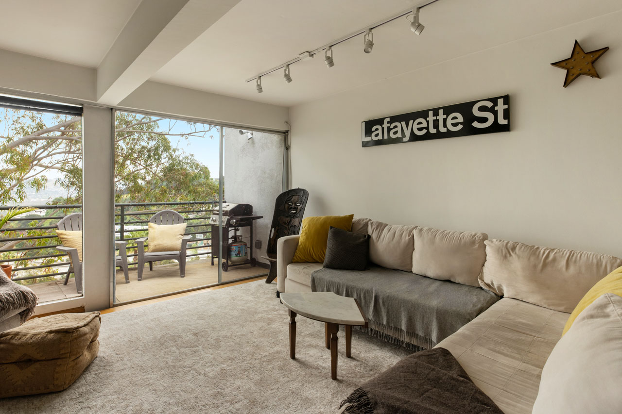 2330 & 2332 Silver Ridge Ave Silver Lake duplex for sale Tracy Do Real Estate