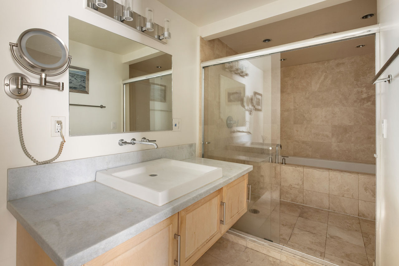 2330 & 2332 Silver Ridge Ave Silver Lake duplex for sale Tracy Do Real Estate