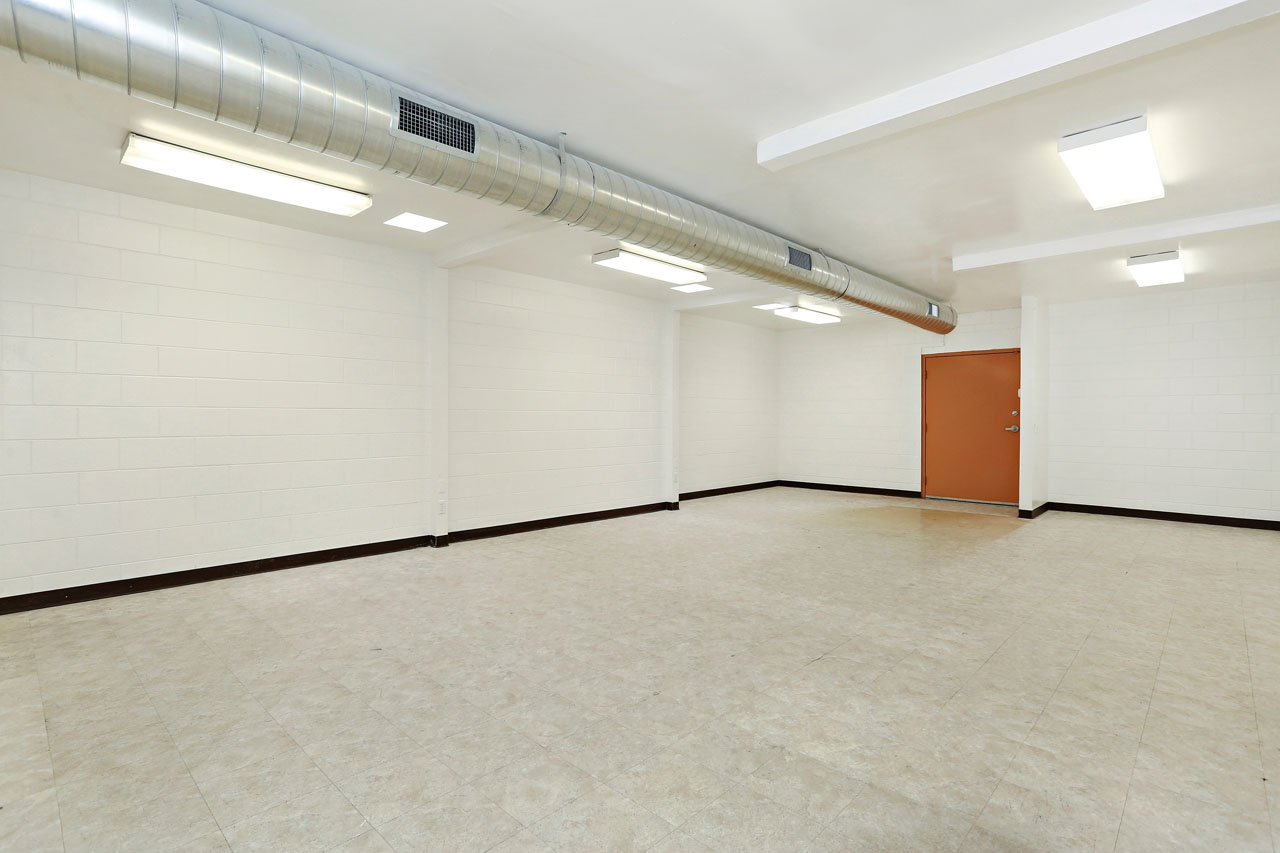 3401 Eagle Rock Blvd Commercial Building for Sale Tracy Do Real Estate