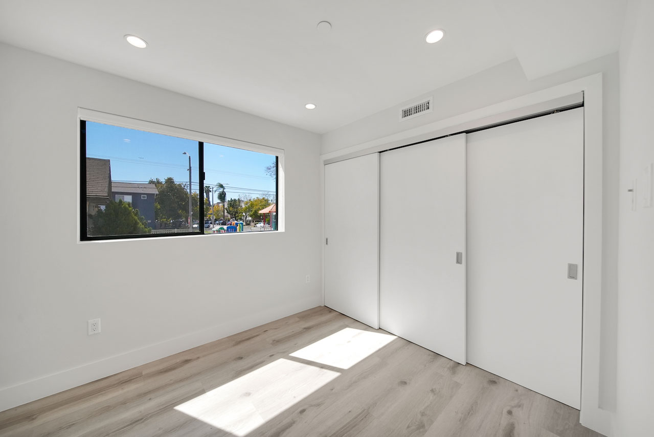 408 1/2 Kenmore Ave East Hollywood contemporary townhouse for lease Tracy Do Real Estate
