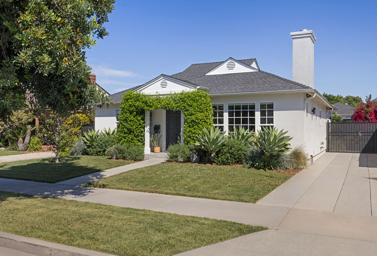 3712 S Muirfield Rd Crenshaw Manor home for Sale Tracy Do Real Estate