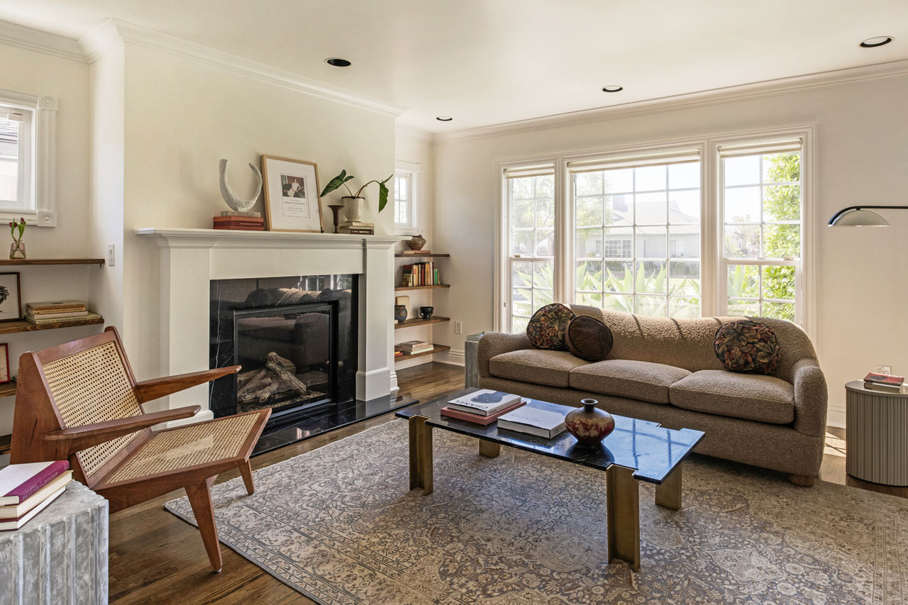 3712 S Muirfield Rd Crenshaw Manor home for Sale Tracy Do Real Estate