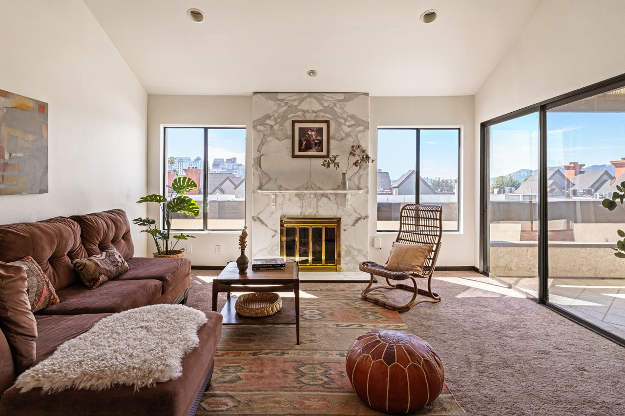 1325 Valley View Rd #304 Glendale Condo for Sale Tracy Do Real Estate